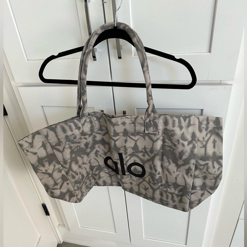 ALO Tote Bag